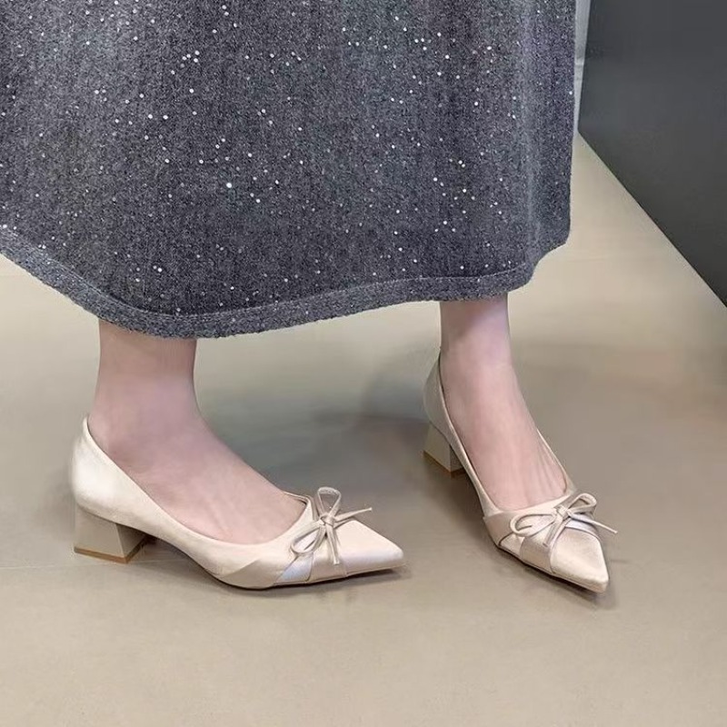 Women Fashion Heels - Туфли средней длины в стиле ретро,