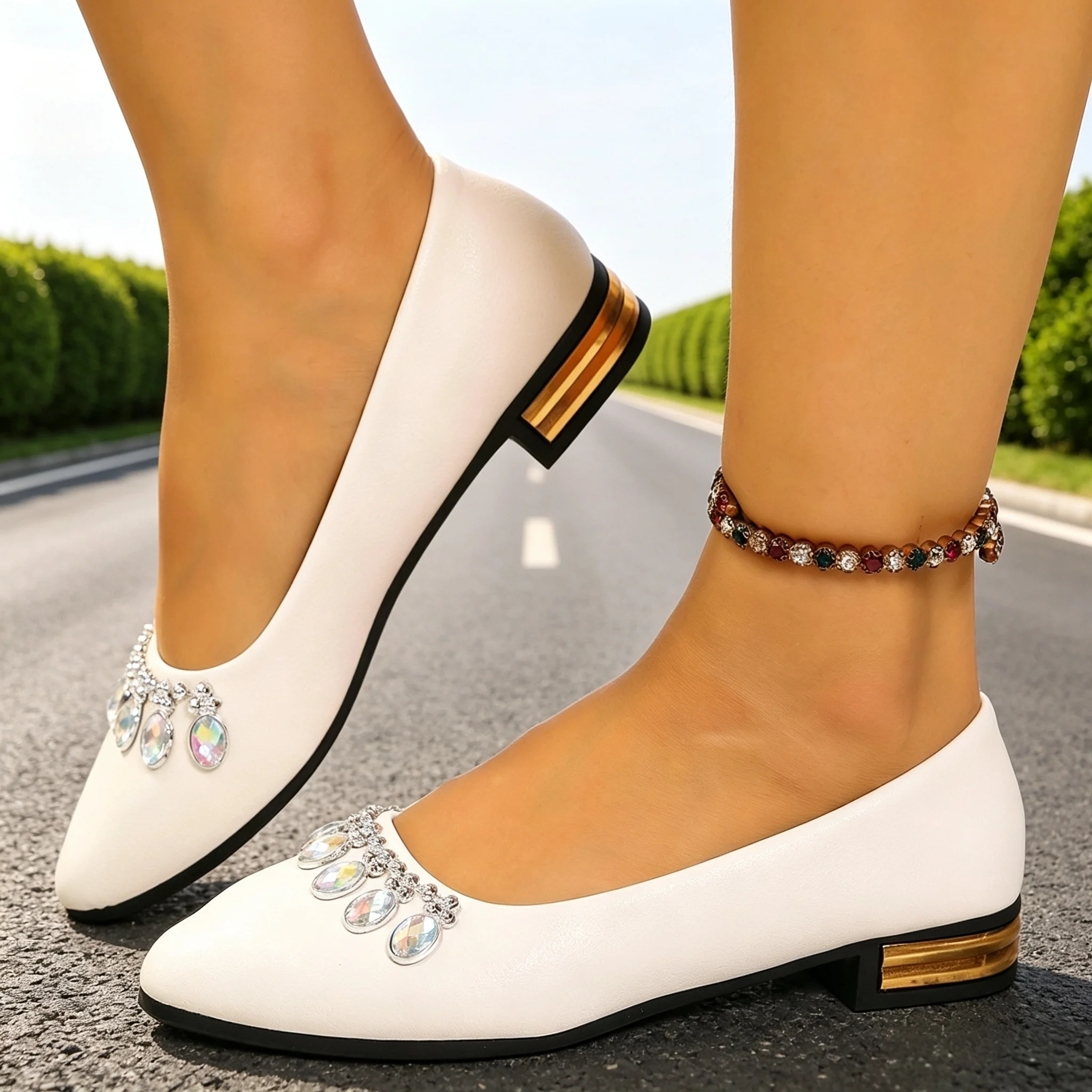 Women Fashion Heels - Женские балетки с заостренным носком, большие